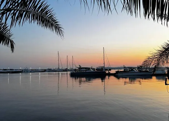 Sea View Апартамент