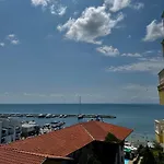 Sea View *