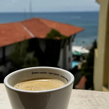 Sea View شقة *
